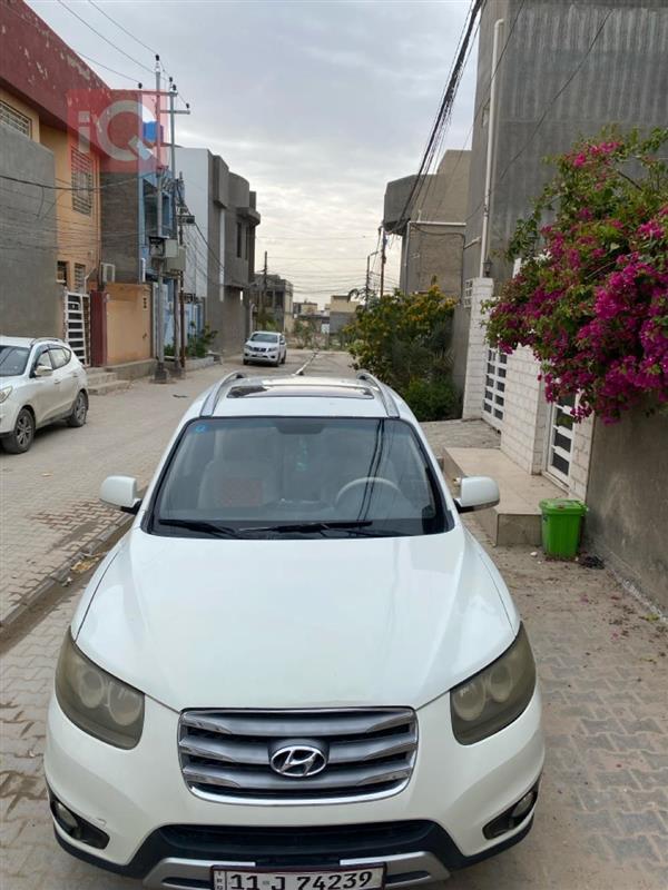 Hyundai Santa Fe 2010 for sale in Iraq - Najaf